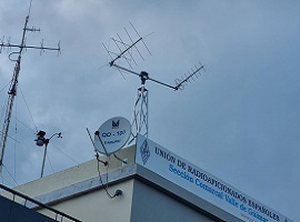 Sistema de seguimiento de satélites