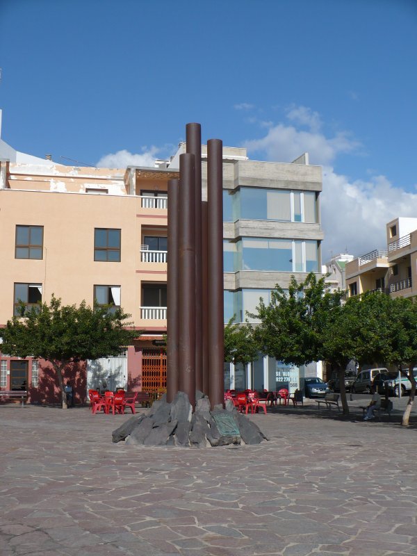 Monumento al radioaficionado - 2003